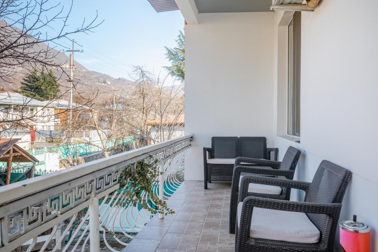 Khvamli 2002 Hotel Tsageri Ngoại thất bức ảnh